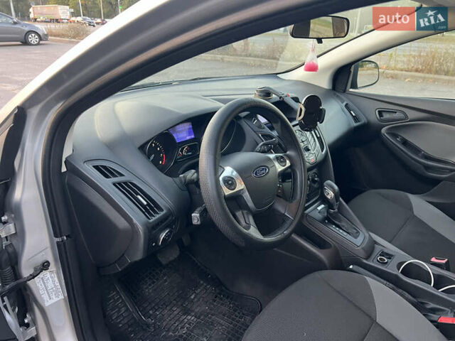 Сірий Форд Фокус, об'ємом двигуна 2 л та пробігом 250 тис. км за 5550 $, фото 17 на Automoto.ua