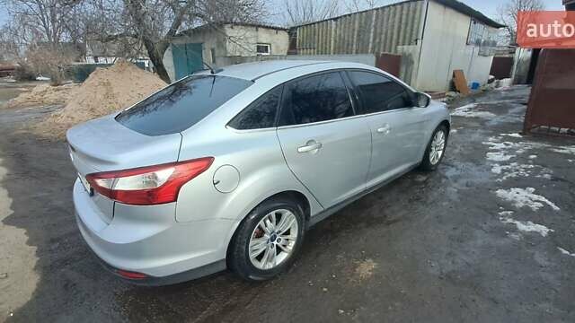 Серый Форд Фокус, объемом двигателя 2 л и пробегом 200 тыс. км за 6500 $, фото 2 на Automoto.ua