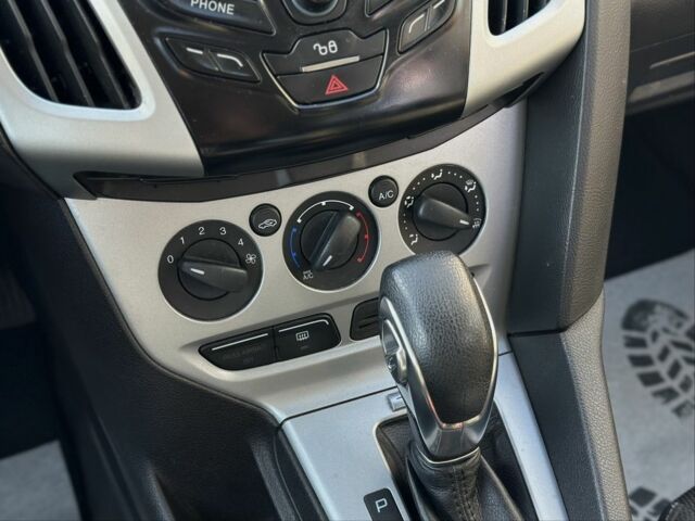 Сірий Форд Фокус, об'ємом двигуна 2 л та пробігом 189 тис. км за 8200 $, фото 21 на Automoto.ua