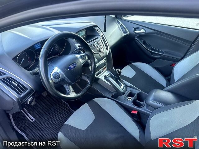 Серый Форд Фокус, объемом двигателя 1.6 л и пробегом 185 тыс. км за 7200 $, фото 13 на Automoto.ua