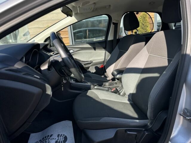 Сірий Форд Фокус, об'ємом двигуна 2 л та пробігом 189 тис. км за 8200 $, фото 10 на Automoto.ua