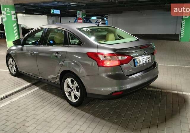 Серый Форд Фокус, объемом двигателя 2 л и пробегом 194 тыс. км за 7400 $, фото 2 на Automoto.ua