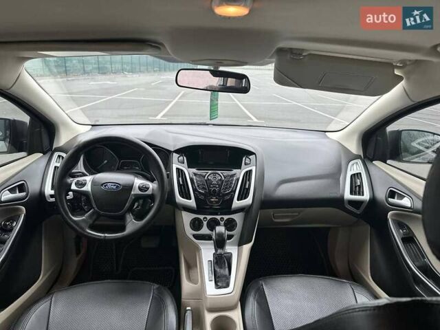 Серый Форд Фокус, объемом двигателя 2.01 л и пробегом 227 тыс. км за 6250 $, фото 12 на Automoto.ua