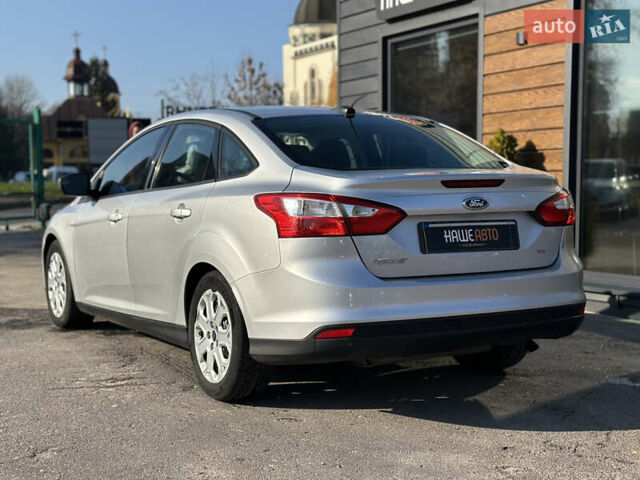 Серый Форд Фокус, объемом двигателя 2 л и пробегом 189 тыс. км за 8200 $, фото 9 на Automoto.ua