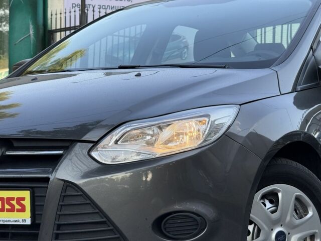 Сірий Форд Фокус, об'ємом двигуна 2 л та пробігом 135 тис. км за 7499 $, фото 2 на Automoto.ua
