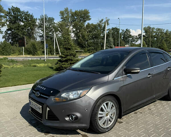 Сірий Форд Фокус, об'ємом двигуна 2 л та пробігом 230 тис. км за 7300 $, фото 1 на Automoto.ua