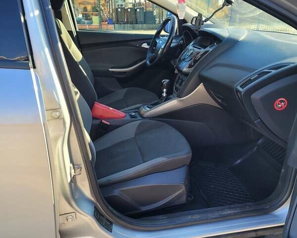 Серый Форд Фокус, объемом двигателя 1.56 л и пробегом 251 тыс. км за 6499 $, фото 1 на Automoto.ua