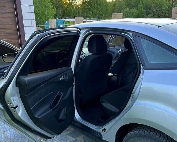 Сірий Форд Фокус, об'ємом двигуна 1.8 л та пробігом 221 тис. км за 7800 $, фото 10 на Automoto.ua