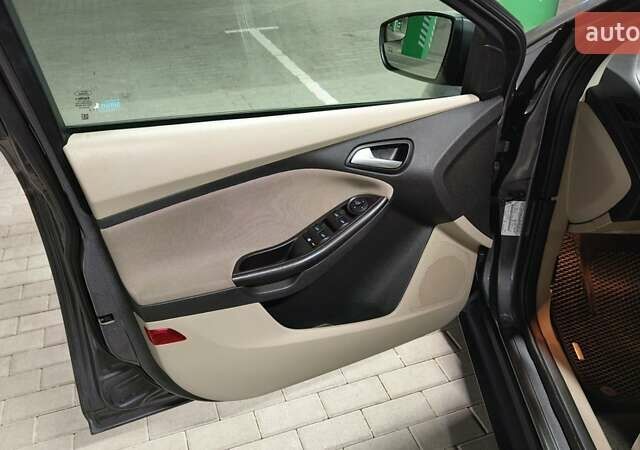 Серый Форд Фокус, объемом двигателя 2 л и пробегом 194 тыс. км за 7400 $, фото 18 на Automoto.ua