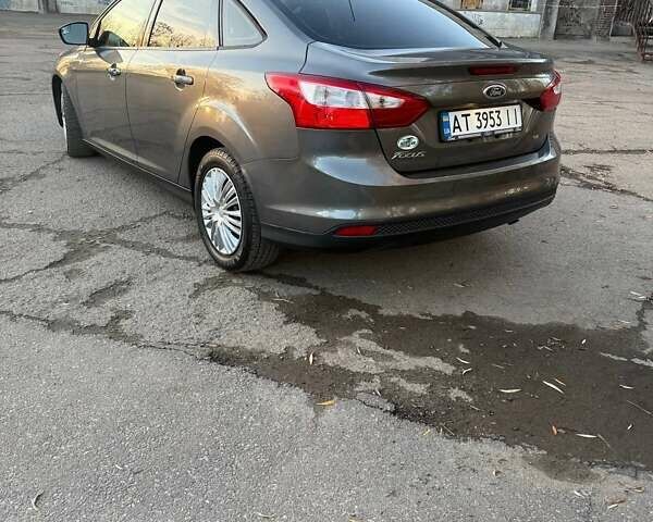 Серый Форд Фокус, объемом двигателя 2 л и пробегом 228 тыс. км за 6700 $, фото 12 на Automoto.ua