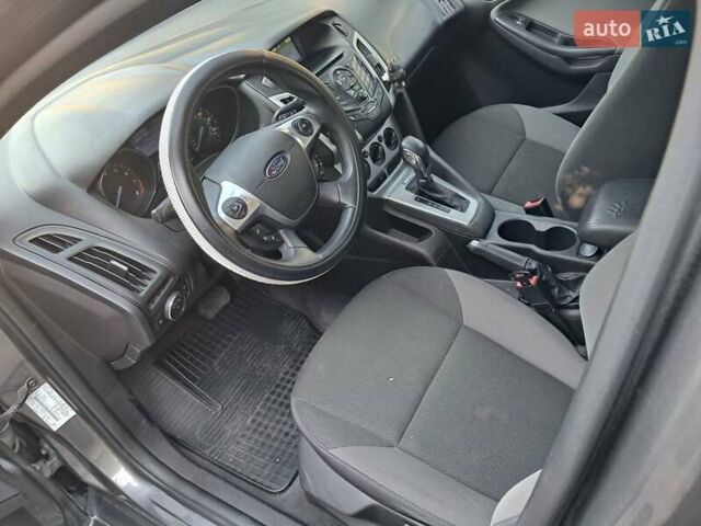 Сірий Форд Фокус, об'ємом двигуна 2 л та пробігом 177 тис. км за 7500 $, фото 9 на Automoto.ua