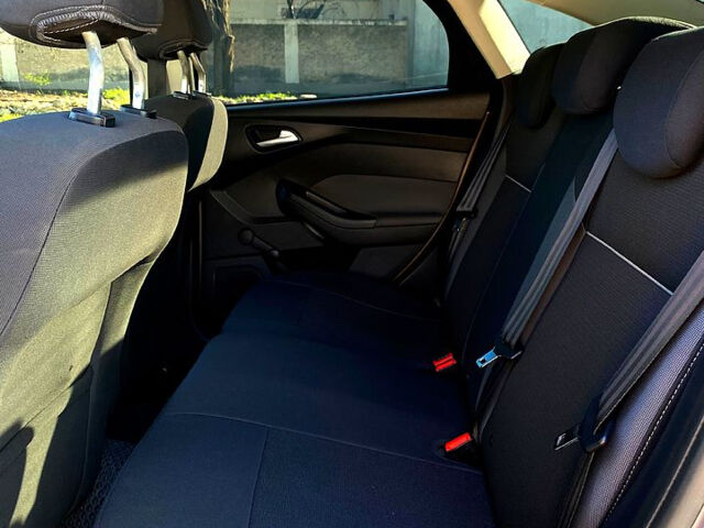 Серый Форд Фокус, объемом двигателя 1 л и пробегом 143 тыс. км за 5800 $, фото 10 на Automoto.ua