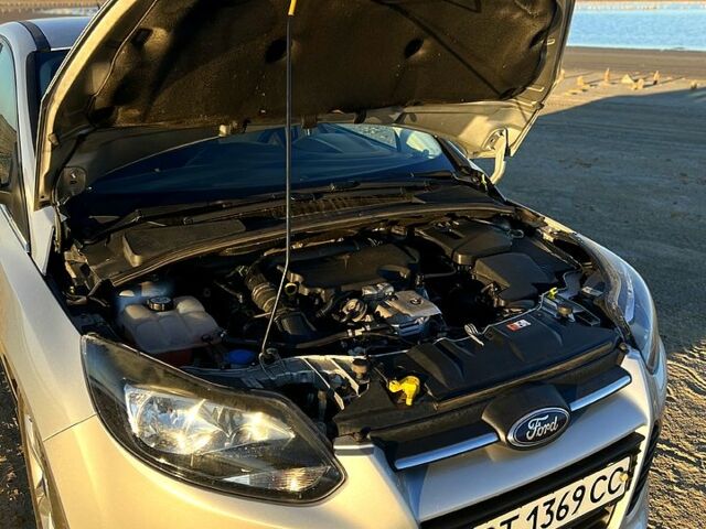 Форд Фокус 2013 в Одессе на Automoto.ua Серый Форд Фокус, объемом двигателя 1 л и пробегом 104 тыс. км за 6800 $, фото 5 на Automoto.ua