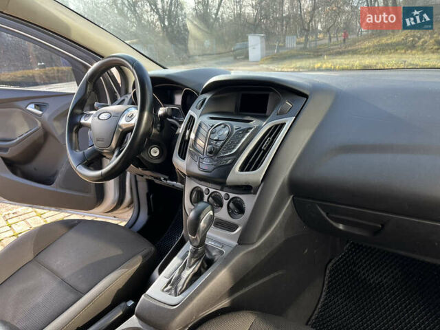 Серый Форд Фокус, объемом двигателя 2 л и пробегом 264 тыс. км за 6800 $, фото 21 на Automoto.ua