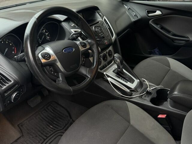 Сірий Форд Фокус, об'ємом двигуна 2 л та пробігом 2 тис. км за 5900 $, фото 4 на Automoto.ua