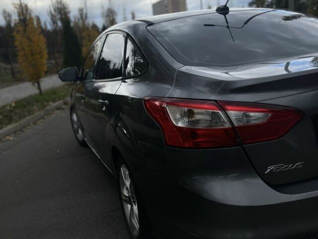 Форд Фокус 2013 в Киеве на Automoto.ua Серый Форд Фокус, объемом двигателя 2 л и пробегом 171 тыс. км за 6200 $, фото 6 на Automoto.ua