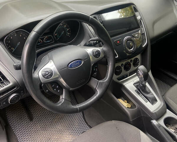 Форд Фокус 2013 в Киеве на Automoto.ua Серый Форд Фокус, объемом двигателя 2 л и пробегом 231 тыс. км за 6900 $, фото 10 на Automoto.ua