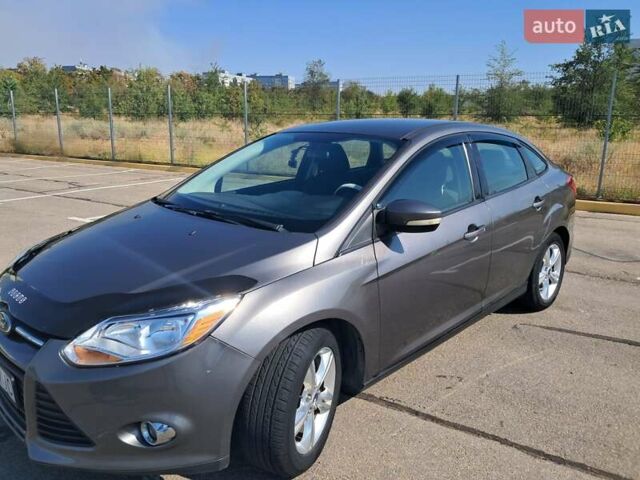 Сірий Форд Фокус, об'ємом двигуна 2 л та пробігом 177 тис. км за 7500 $, фото 10 на Automoto.ua