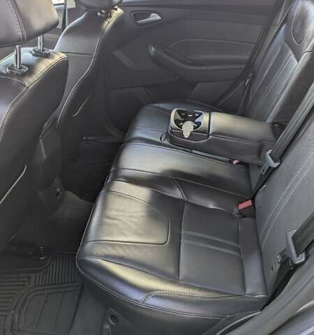 Сірий Форд Фокус, об'ємом двигуна 2 л та пробігом 120 тис. км за 8500 $, фото 10 на Automoto.ua