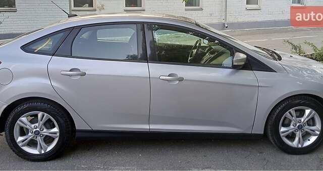 Серый Форд Фокус, объемом двигателя 2 л и пробегом 177 тыс. км за 8700 $, фото 5 на Automoto.ua