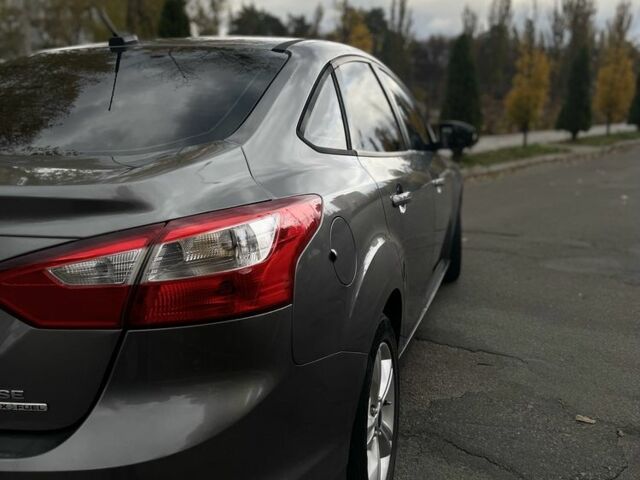 Форд Фокус 2013 в Киеве на Automoto.ua Серый Форд Фокус, объемом двигателя 2 л и пробегом 171 тыс. км за 6200 $, фото 5 на Automoto.ua