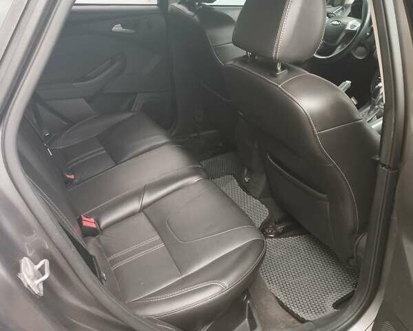 Форд Фокус 2013 у Львові на Automoto.ua Сірий Форд Фокус, об'ємом двигуна 2 л та пробігом 220 тис. км за 8000 $, фото 17 на Automoto.ua