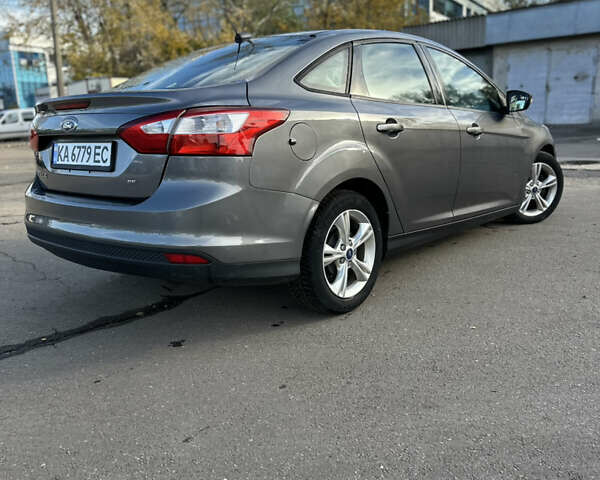 Форд Фокус 2013 в Киеве на Automoto.ua Серый Форд Фокус, объемом двигателя 2 л и пробегом 200 тыс. км за 6400 $, фото 4 на Automoto.ua