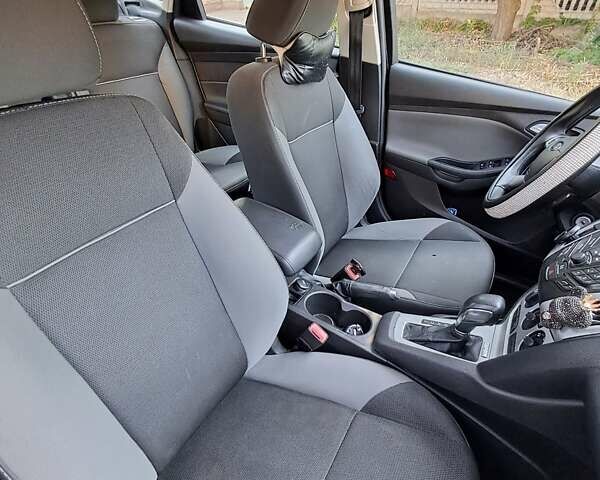 Сірий Форд Фокус, об'ємом двигуна 2 л та пробігом 177 тис. км за 7500 $, фото 12 на Automoto.ua