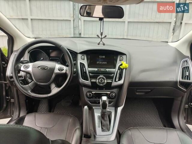 Форд Фокус 2013 у Львові на Automoto.ua Сірий Форд Фокус, об'ємом двигуна 2 л та пробігом 220 тис. км за 8000 $, фото 23 на Automoto.ua