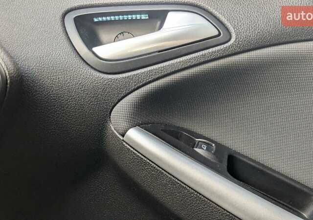 Сірий Форд Фокус, об'ємом двигуна 2 л та пробігом 120 тис. км за 8500 $, фото 22 на Automoto.ua