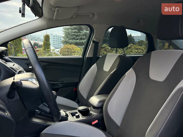 Серый Форд Фокус, объемом двигателя 1 л и пробегом 117 тыс. км за 6800 $, фото 8 на Automoto.ua