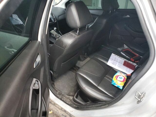 Сірий Форд Фокус, об'ємом двигуна 2 л та пробігом 157 тис. км за 4600 $, фото 1 на Automoto.ua
