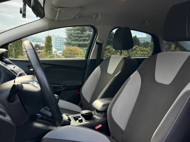 Серый Форд Фокус, объемом двигателя 1 л и пробегом 117 тыс. км за 6800 $, фото 8 на Automoto.ua