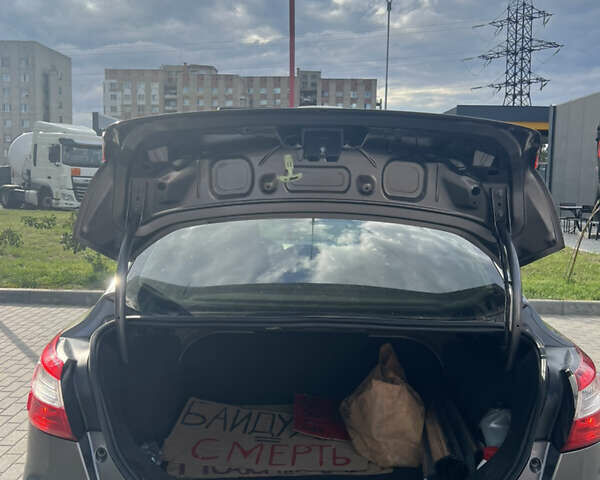 Серый Форд Фокус, объемом двигателя 2 л и пробегом 152 тыс. км за 6500 $, фото 4 на Automoto.ua