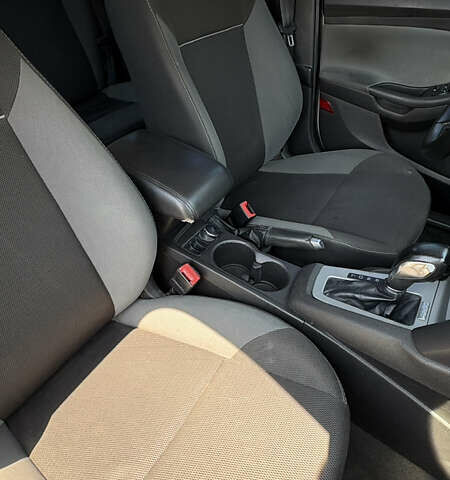 Сірий Форд Фокус, об'ємом двигуна 2 л та пробігом 265 тис. км за 6500 $, фото 16 на Automoto.ua