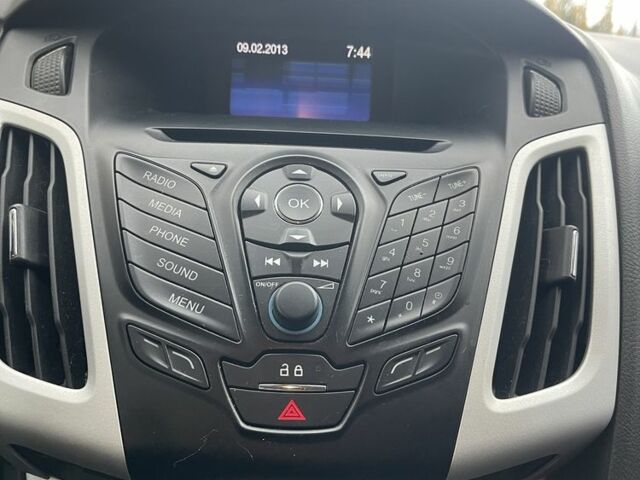 Форд Фокус 2013 в Киеве на Automoto.ua Серый Форд Фокус, объемом двигателя 2 л и пробегом 171 тыс. км за 6200 $, фото 16 на Automoto.ua