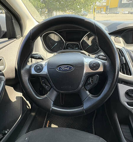 Сірий Форд Фокус, об'ємом двигуна 2 л та пробігом 265 тис. км за 6500 $, фото 12 на Automoto.ua