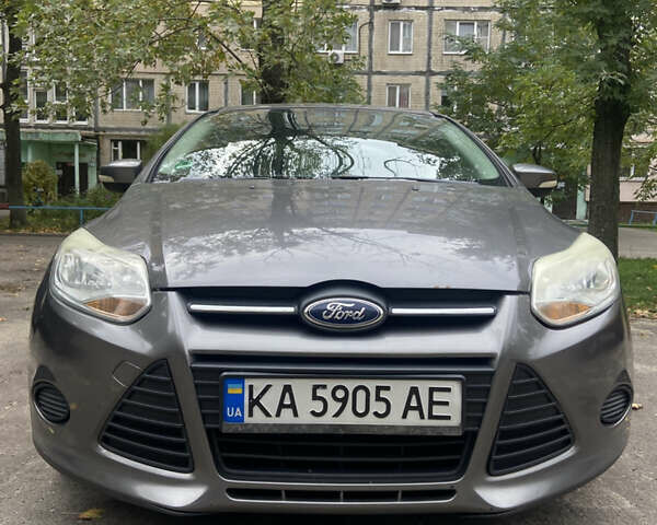 Форд Фокус 2013 в Киеве на Automoto.ua Серый Форд Фокус, объемом двигателя 2 л и пробегом 231 тыс. км за 6900 $, фото 1 на Automoto.ua
