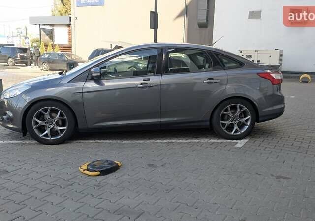 Сірий Форд Фокус, об'ємом двигуна 2 л та пробігом 120 тис. км за 8500 $, фото 7 на Automoto.ua