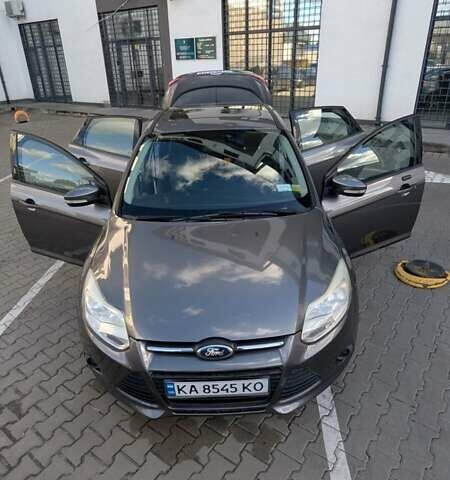 Сірий Форд Фокус, об'ємом двигуна 2 л та пробігом 120 тис. км за 8500 $, фото 3 на Automoto.ua