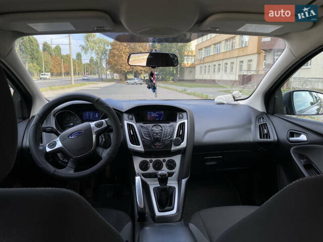 Серый Форд Фокус, объемом двигателя 2 л и пробегом 147 тыс. км за 7100 $, фото 6 на Automoto.ua