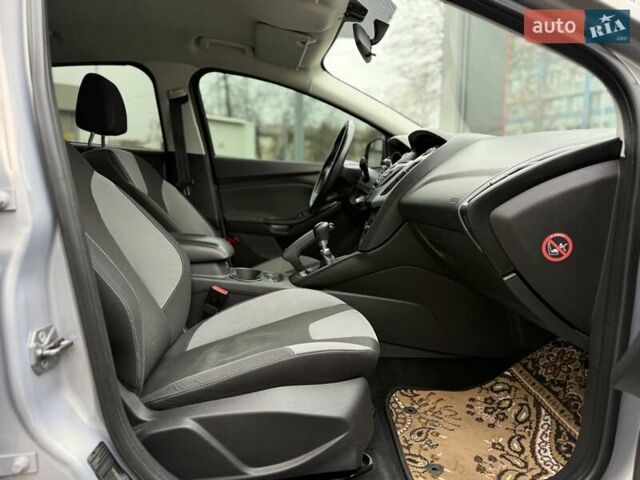 Серый Форд Фокус, объемом двигателя 1 л и пробегом 243 тыс. км за 5300 $, фото 10 на Automoto.ua