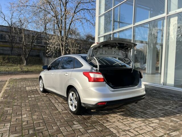 Серый Форд Фокус, объемом двигателя 2 л и пробегом 264 тыс. км за 6800 $, фото 15 на Automoto.ua