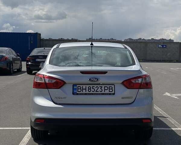 Сірий Форд Фокус, об'ємом двигуна 1 л та пробігом 148 тис. км за 7250 $, фото 2 на Automoto.ua