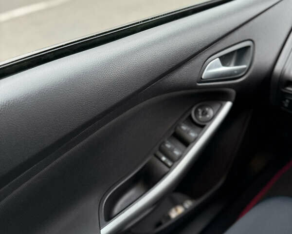 Серый Форд Фокус, объемом двигателя 2 л и пробегом 211 тыс. км за 7200 $, фото 31 на Automoto.ua