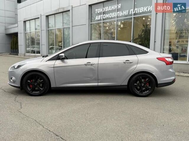 Серый Форд Фокус, объемом двигателя 1 л и пробегом 243 тыс. км за 5300 $, фото 3 на Automoto.ua