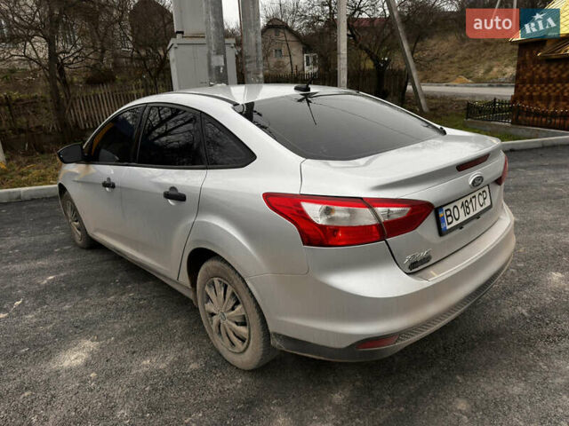 Серый Форд Фокус, объемом двигателя 2 л и пробегом 157 тыс. км за 6800 $, фото 9 на Automoto.ua