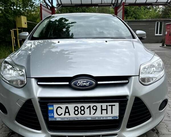 Сірий Форд Фокус, об'ємом двигуна 1 л та пробігом 119 тис. км за 7000 $, фото 1 на Automoto.ua