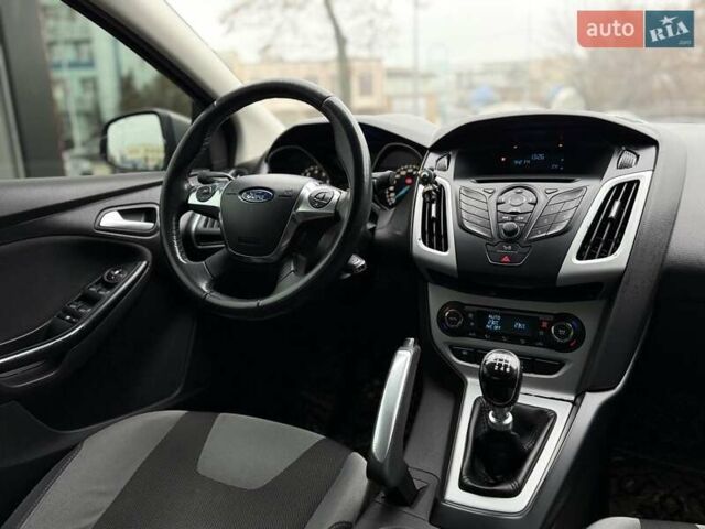 Серый Форд Фокус, объемом двигателя 1 л и пробегом 243 тыс. км за 5300 $, фото 9 на Automoto.ua