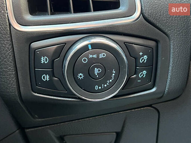 Серый Форд Фокус, объемом двигателя 1 л и пробегом 117 тыс. км за 6800 $, фото 16 на Automoto.ua